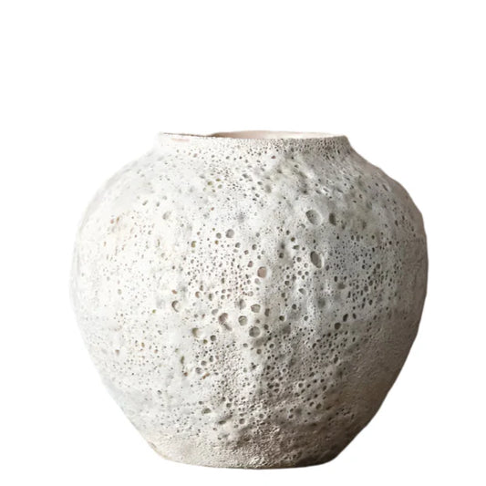 Zonlam Chic White Ceramic Vase – Elegant and Stylish Home Decor Essential